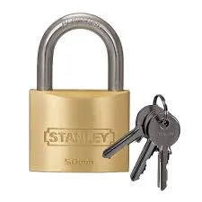 CANDADO STANLEY PLANO DORADO 63MM